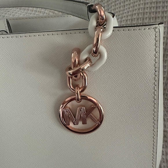 Michael Kors purse and wallet - Picture 2 of 8